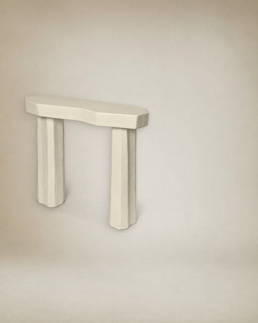 Detalle de mesa consola escultórica