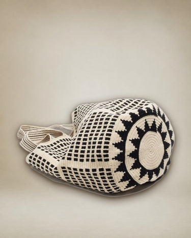 Tote wayuu beige y negro