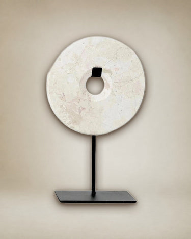 Disco decorativo de mármol blanco con soporte