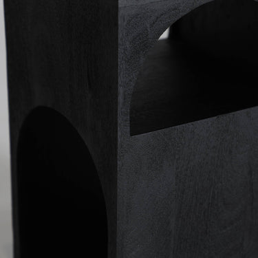 Mesa auxiliar de madera de mango con acabado negro
