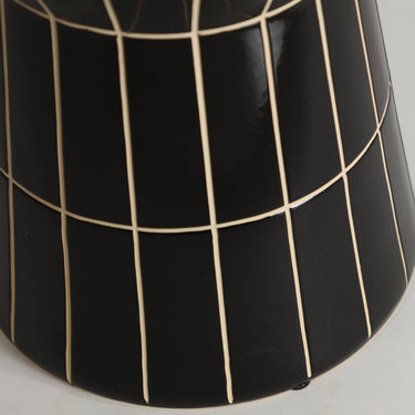 Mesa auxiliar de cerámica con acabado brillante