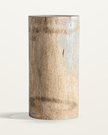 Mesa auxiliar de madera de suar marrón natural de Vical