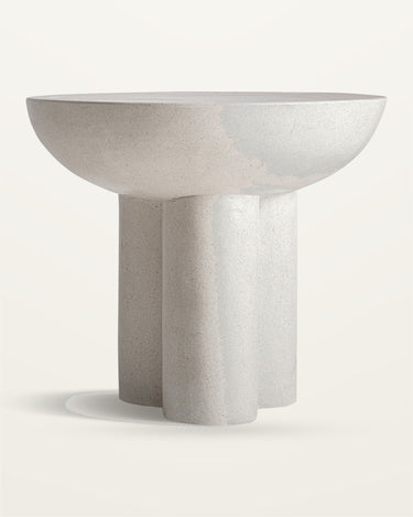 Mesa auxiliar de terrazo blanco roto de Vical