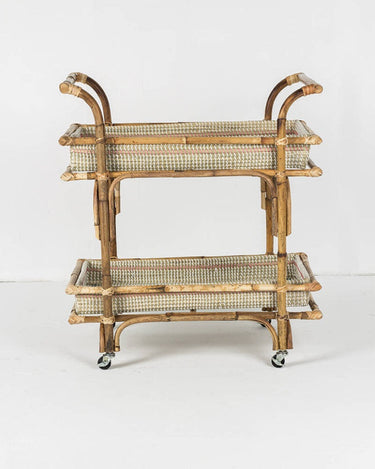 Mesa camarera de ratán con bandejas y ruedas