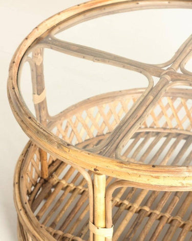 Mesa de centro de bambú con sobre de cristal