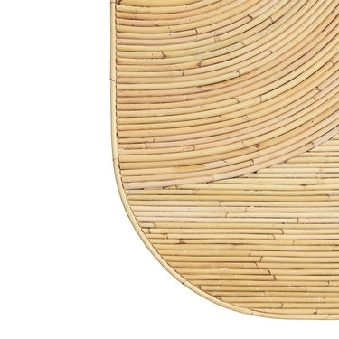 Mesa de centro rectangular de ratán de Tine K Home en ambiente