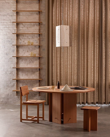 Mesa Aukko de Ferm Living en ambiente