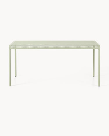 Mesa de Ferm Living: mesa rectangular verde vista de frente, sobre fondo claro.