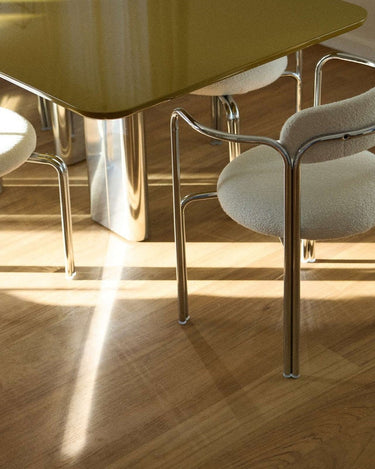 Mesa comedor Chrysoline lacada fresno acero inoxidable Gabrielle Paris