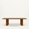 Mesa de Gabrielle Paris, silueta y acabado de mesa de comedor rectangular de gran formato en caramelo lacado