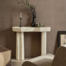 Mesa consola escultórica Ferm Living