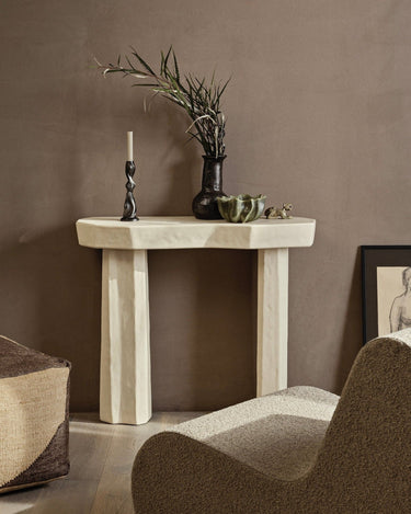 Mesa consola escultórica Ferm Living