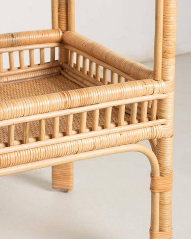Mesa consola de ratán natural con bandeja inferior
