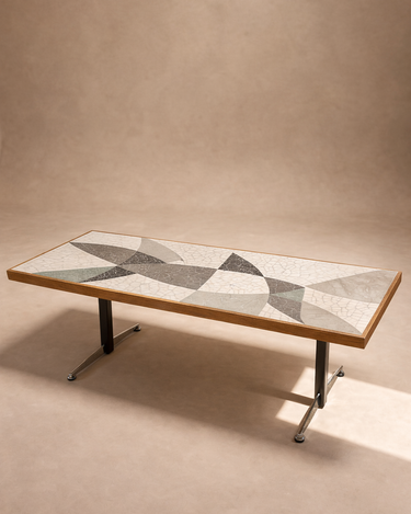 Mesa de centro vintage con mosaico blanco y gris