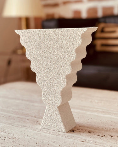 Mesa de travertino en ambiente