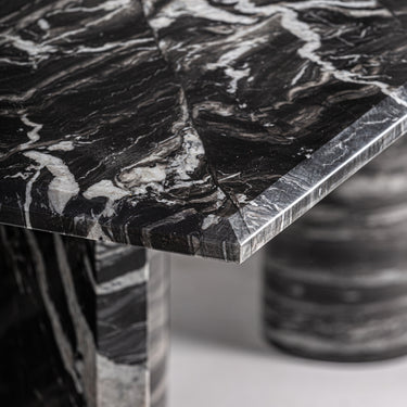 Mesa de comedor de Vical, detalle del producto