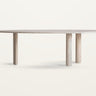 Mesa de comedor de travertino blanco roto de Vical