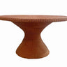 Mesa de comedor redonda de ratán marrón de Mahe Homeware: mesa redonda marrón con base central estrechada.