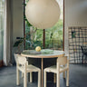 Mesa redonda Forest 110 cm HK Living en ambiente