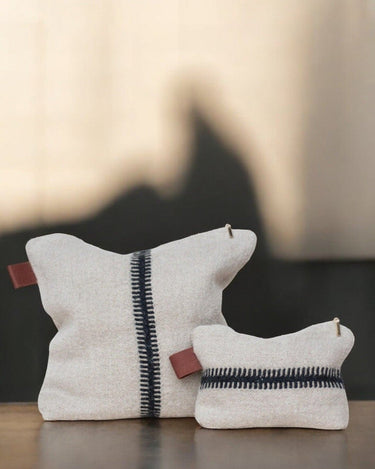 Jolies trousses en laine et en lin