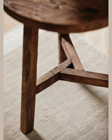 Taburete Molopo de madera reciclada rústico Nordal