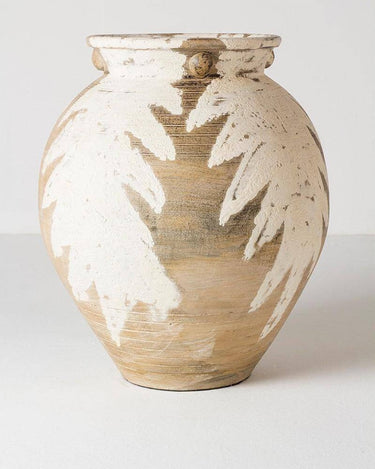 Vasija de terracota blanco roto hecha a mano