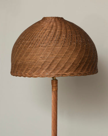 Detail of the brown rattan lampshade