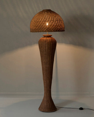 Texture of the brown rattan lampshade