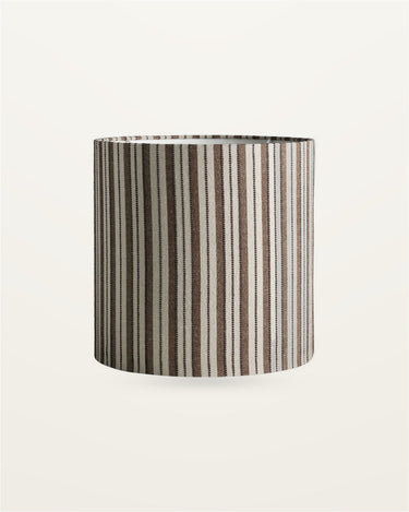 Pantalla de lámpara de algodón color caramelo de Tine K Home