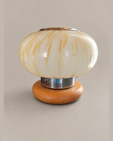 Lámpara de la pareja con vetas ámbar y base de madera