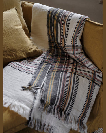 Plaid Banai de lino bordado multicolor Caravane