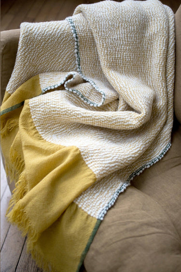Caravane large hand-woven throw