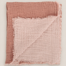Plaid de lino gofrado reversible en tono nude Le Monde Sauvage
