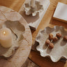 Plato decorativo de superficie texturada de Broste Copenhagen, vista 3