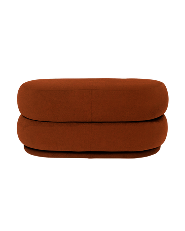 Puf ovalado marrón rojizo de diseño en Matuta Home - imagen 1