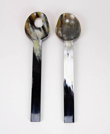 Vista completa de dos cucharas para ensalada de cuerno negro de Rivêt - Indochineur