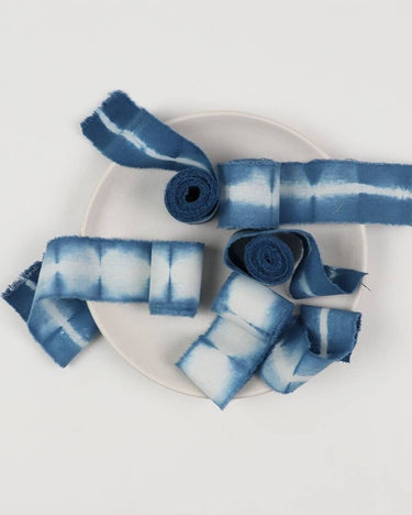 Rubans décoratifs artisanaux en tissu indigo