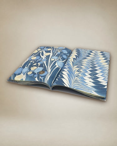 Detalle de papel de regalo elegante