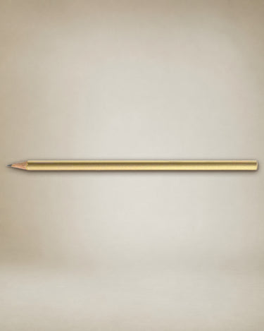 Detalle de lápices metalizados oro plata y bronce