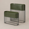 Set de 2 macetas Fenja verdes con soporte horizontal de Broste Copenhagen