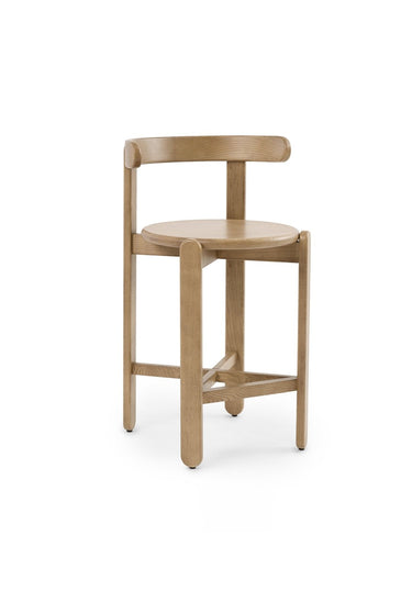 volumen y estructura de silla alta de madera natural de Gabrielle Paris