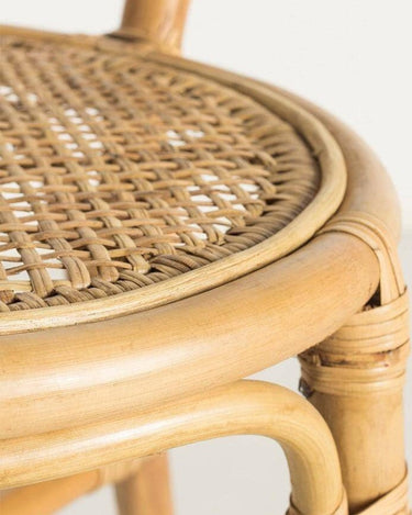Silla bistró de ratán vista lateral