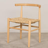Silla de chopo barnizada con asiento de enea de Cestería Aparici