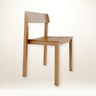 Silla exterior RAWI WA apilable de teca natural Dareels