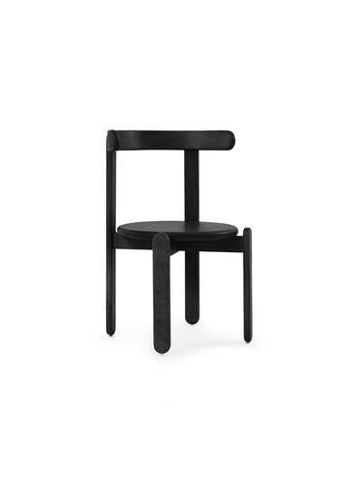 acabado y tono de silla de fresno lacado negro de Gabrielle Paris