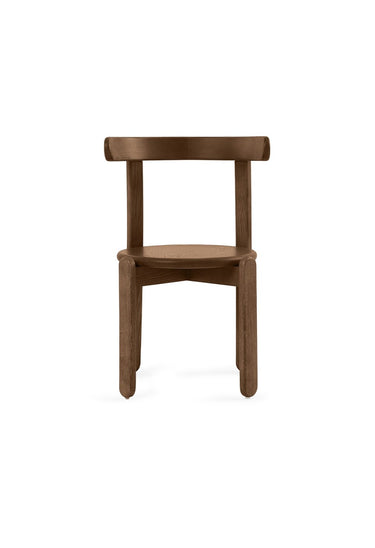 volumen y estructura de silla de fresno en nogal de Gabrielle Paris