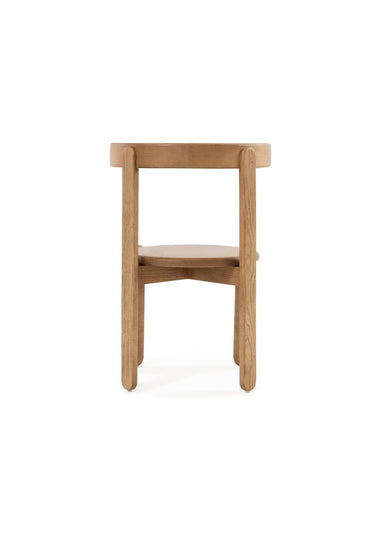 presencia visual de silla de fresno en teca de Gabrielle Paris