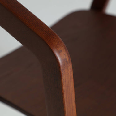 Sillas de madera de haya en marrón para interior