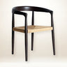 Silla negra de olmo con asiento trenzado de Kodu Home Design