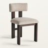 Silla tapizada en poliéster beige y fresno negro de Vical